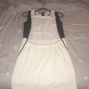 White HYPR dress size medium